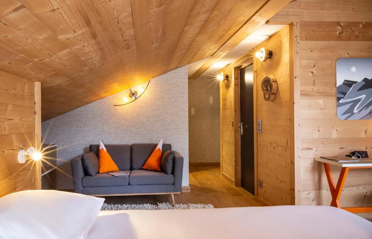 Hotel Base Camp Lodge - Bourg Saint Maurice